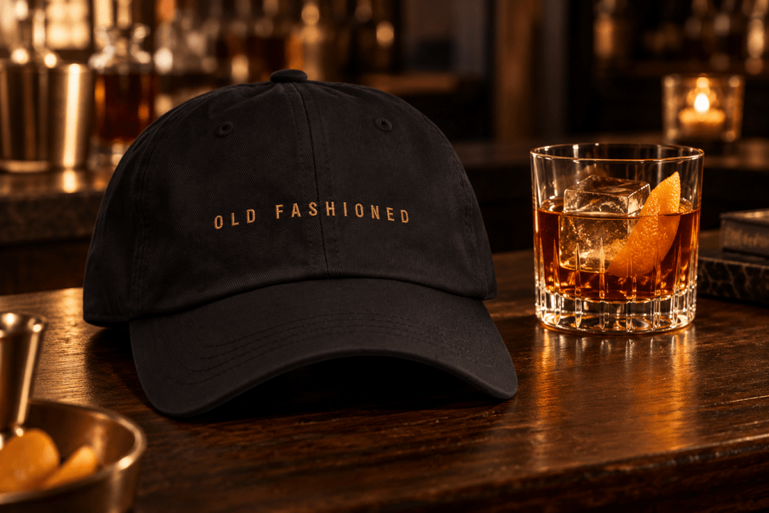 Old Fashioned-gaver: kasketter og T-shirts – Cocktailored